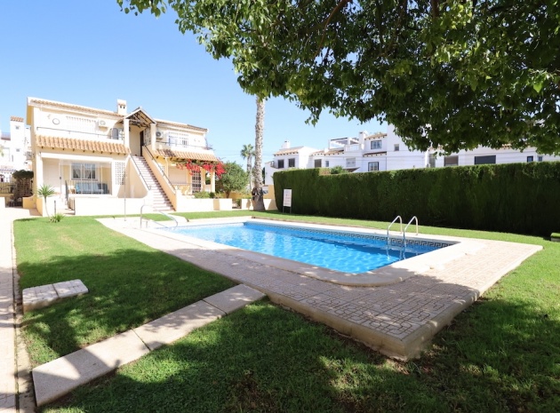 Resale - Townhouse - Villamartin - lomas del golf