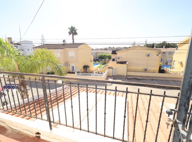 Resale - Townhouse - Villamartin - lomas del golf