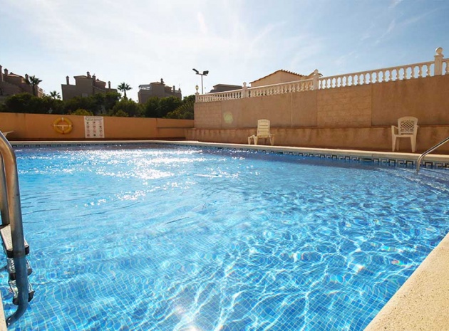 Resale - Villa - Playa Flamenca - La Pinada