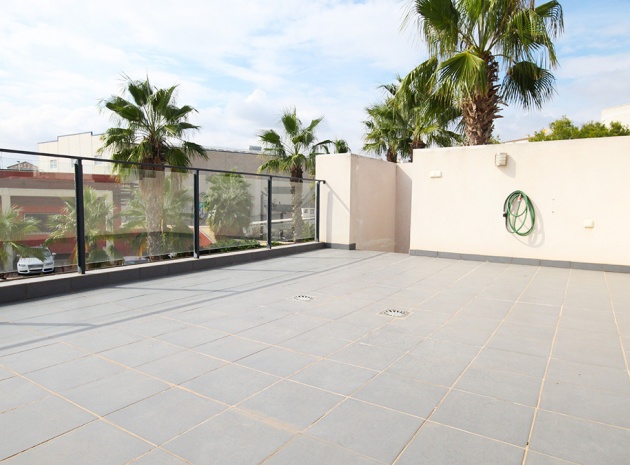 Resale - Townhouse - Villamartin - La Fuente