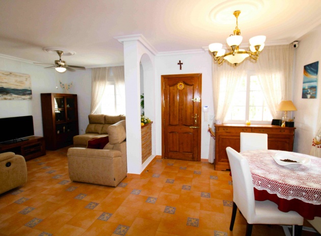 Resale - Villa - Villamartin - Los Dolses