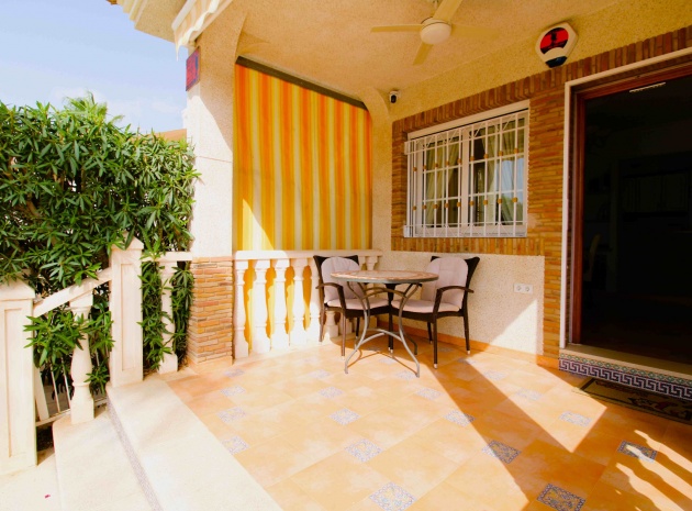 Resale - Villa - Villamartin - Los Dolses