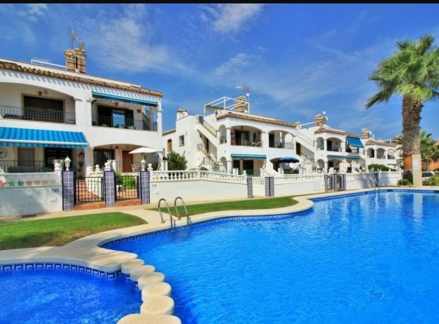 Resale - Apartment - Villamartin