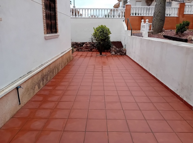 Resale - Apartment - Villamartin