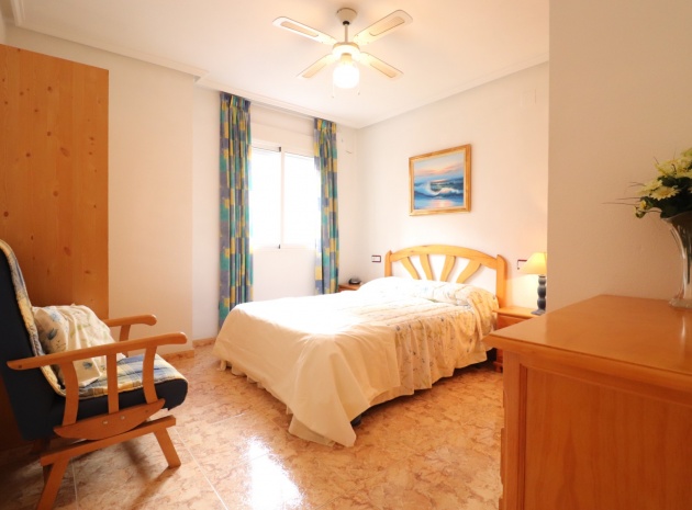 Resale - Apartment - Torrevieja - Torrevieja - Centre