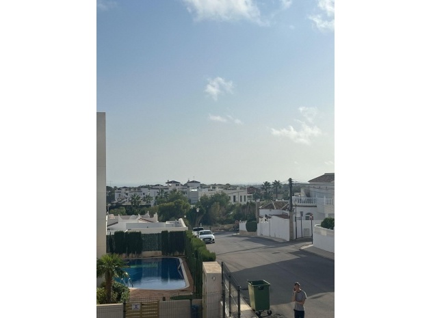 Resale - Apartment - Villamartin - La Fuente