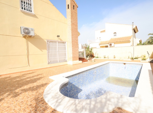 Revente - Villa - Playa Flamenca - beachside playa flamenca