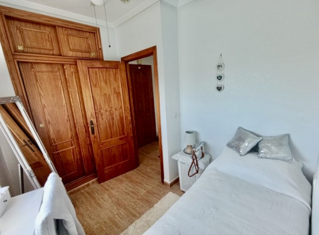 Resale - Apartment - Playa Flamenca - la mirada