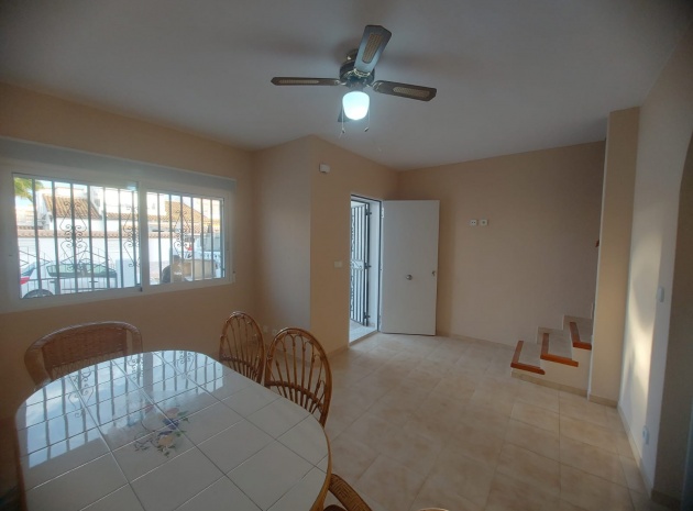 Resale - Townhouse - La Florida  - La Florida