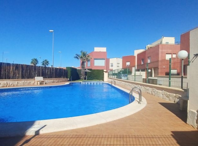 Resale - Villa - Villamartin - vista azul