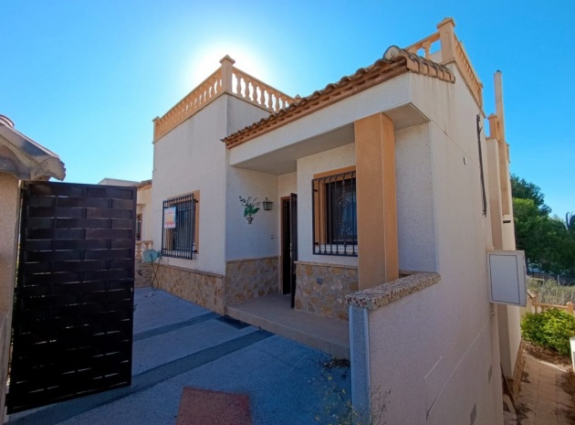 Återförsäljning - Villa - San Miguel de Salinas - Lake View Mansions