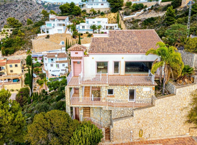 Resale - Villa - Moraira