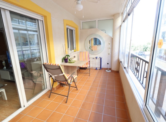 Resale - Apartment - Playa Flamenca - la mirada