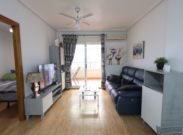 Resale - Apartment - Playa Flamenca - la mirada