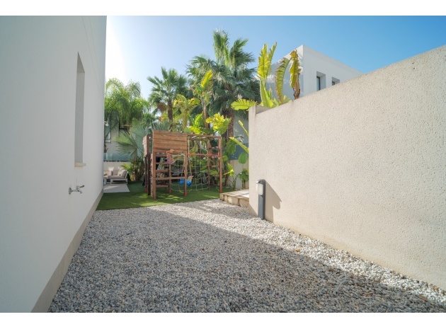 Resale - Villa - Ciudad Quesada - Pueblo Bravo