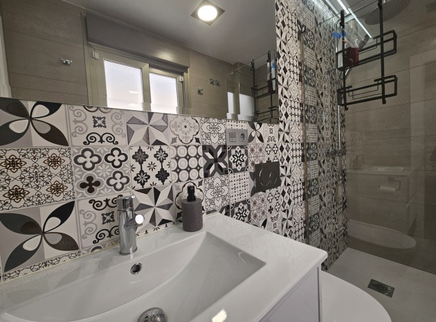 Resale - Villa - Villamartin - PAU 26