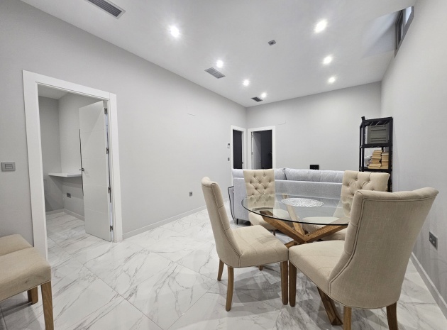 Resale - Villa - Villamartin - PAU 26
