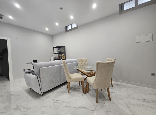 Resale - Villa - Villamartin - PAU 26