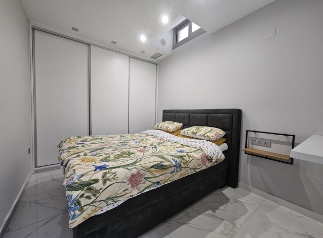 Resale - Villa - Villamartin - PAU 26