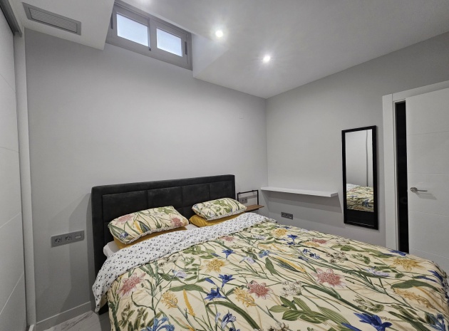 Resale - Villa - Villamartin - PAU 26