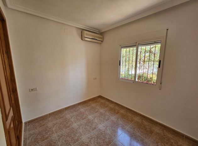 Resale - Villa - Algorfa - Montemar