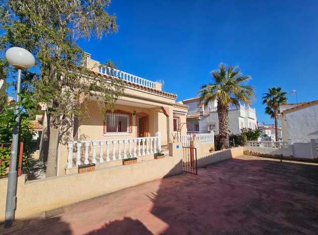 Resale - Villa - Algorfa - Montemar