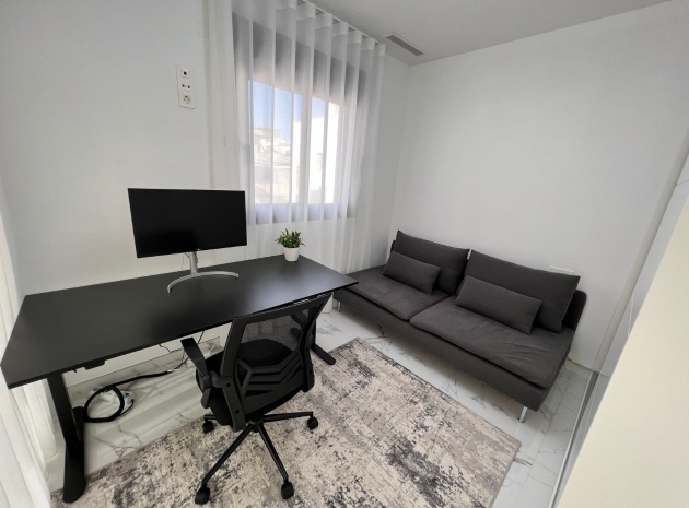 Resale - Villa - Los Montesinos - La Herrada
