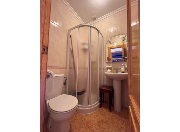 Resale - Townhouse - Torremendo - torremendo
