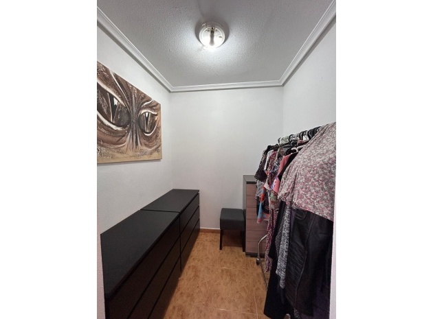 Resale - Townhouse - Torremendo - torremendo