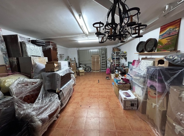 Resale - Townhouse - Torremendo - torremendo