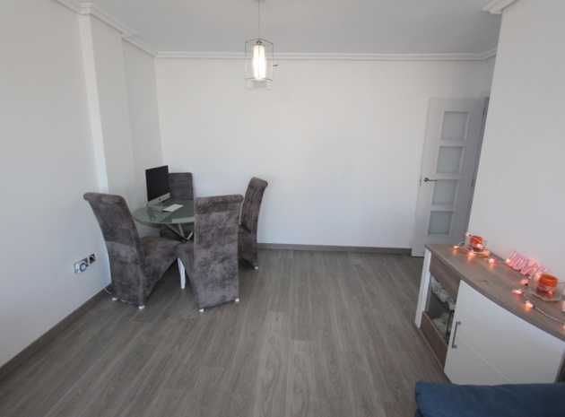 Resale - Apartment - Guardamar del Segura - beachside