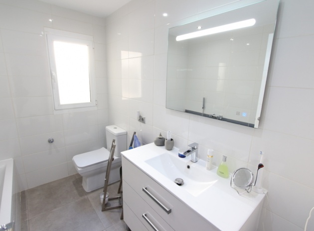 Resale - Apartment - Guardamar del Segura - beachside