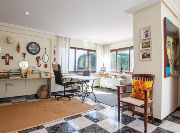 Resale - Villa - Algorfa