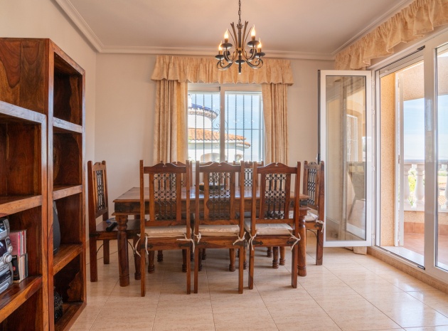 Resale - Villa - Algorfa