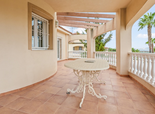 Resale - Villa - Algorfa