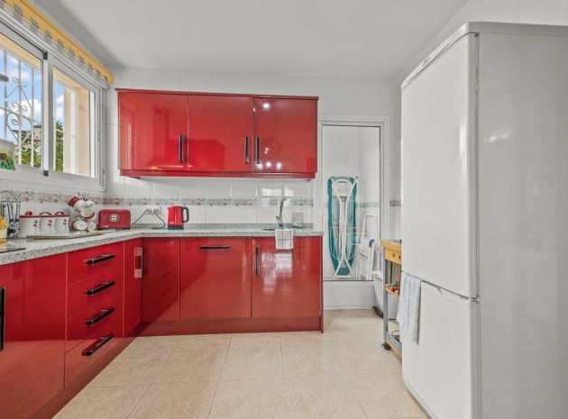 Resale - Villa - Algorfa
