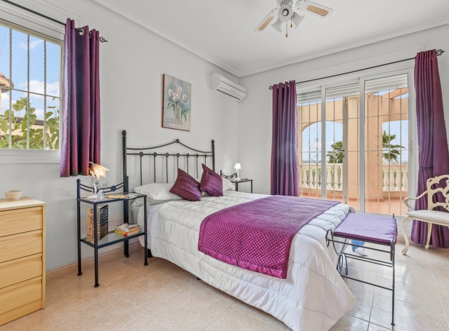 Resale - Villa - Algorfa