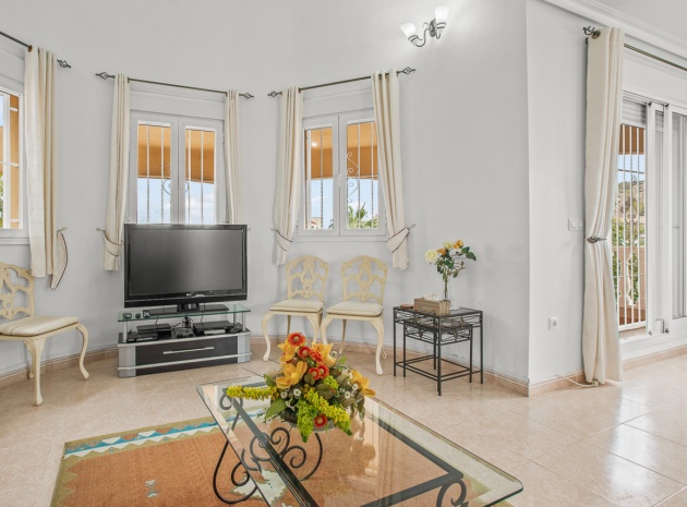 Resale - Villa - Algorfa