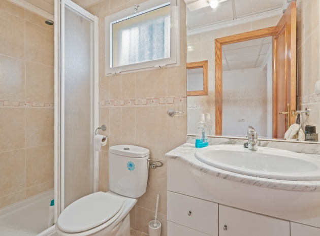 Resale - Villa - Algorfa