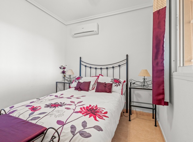 Resale - Villa - Algorfa