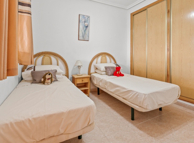 Resale - Villa - Algorfa