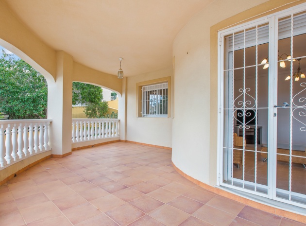 Resale - Villa - Algorfa