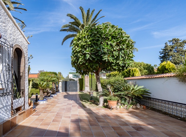 Resale - Villa - La Zenia - beachside