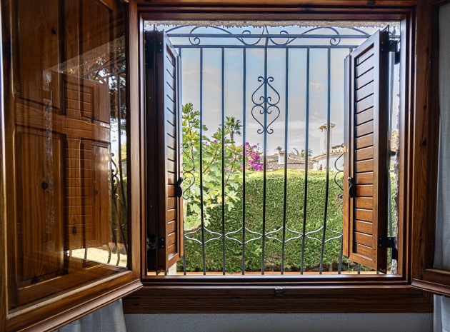 Resale - Villa - La Zenia - beachside