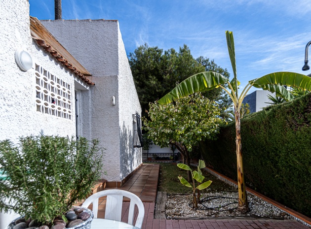 Resale - Villa - La Zenia - beachside