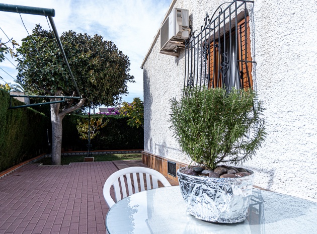 Resale - Villa - La Zenia - beachside