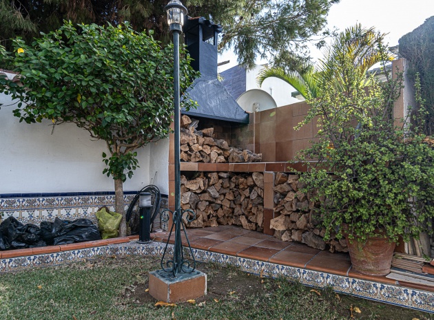 Resale - Villa - La Zenia - beachside