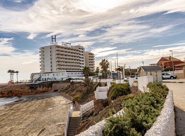 Resale - Villa - La Zenia - beachside