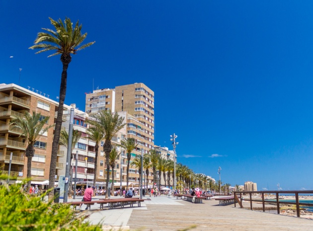 Återförsäljning - Lägenhet - Torrevieja