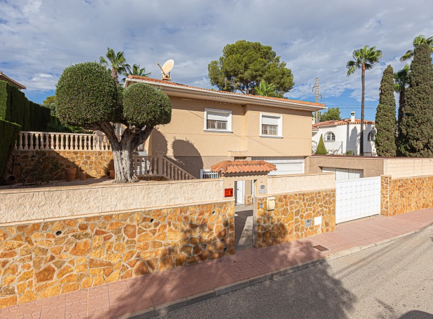 Resale - Villa - Villamartin - las filipinas